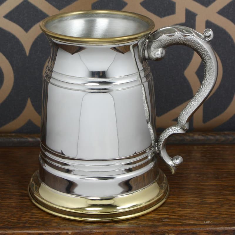 1 Pint Old London Brass Trimmed Tankard